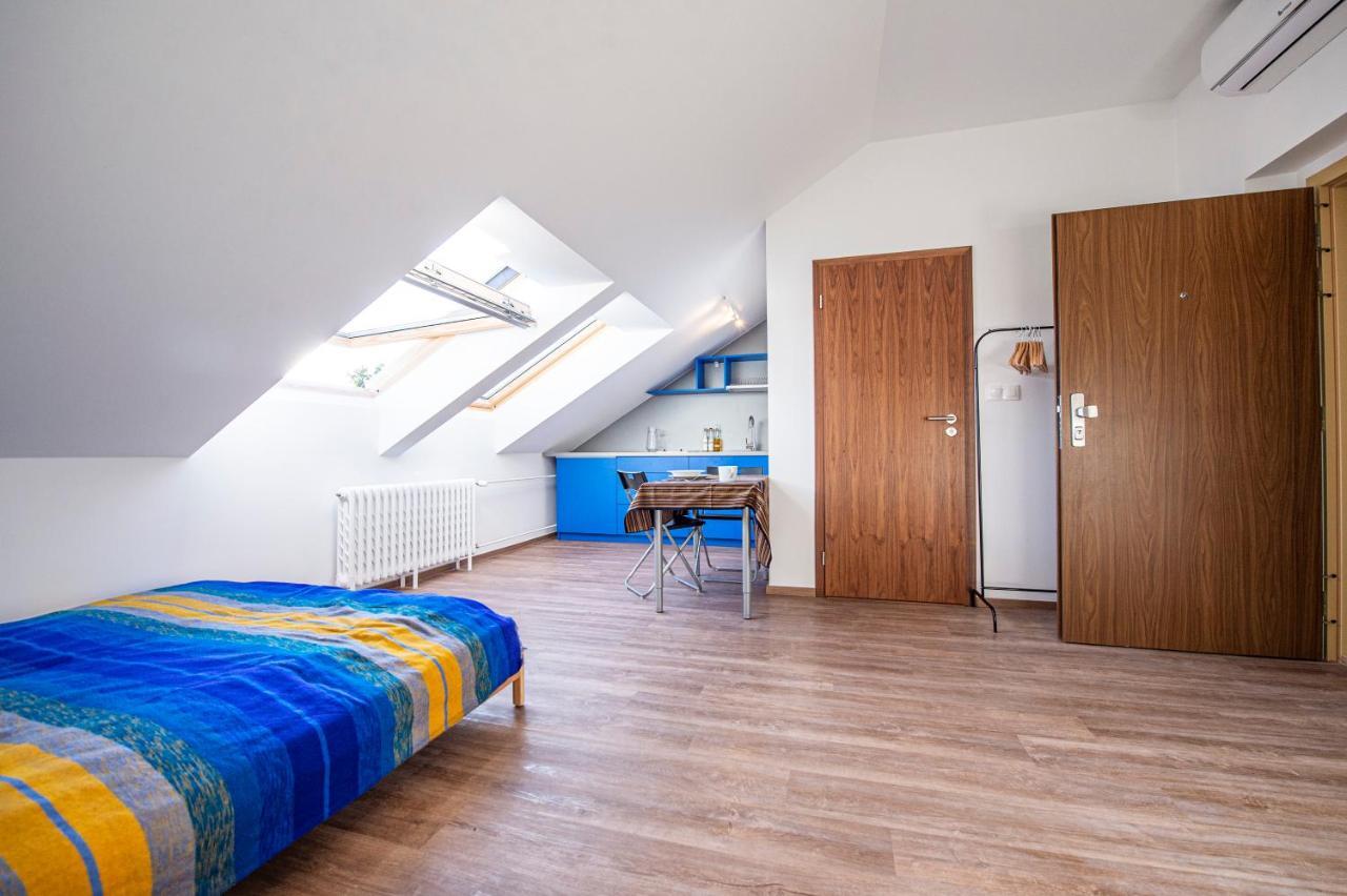 Appartamento Blue President Bratislava Esterno foto
